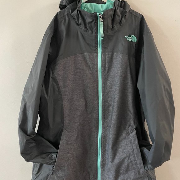 The North Face DryVent Girls Jacket - Picture 1 of 10